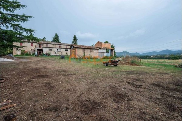 terreno agricolo in vendita a Piegaro