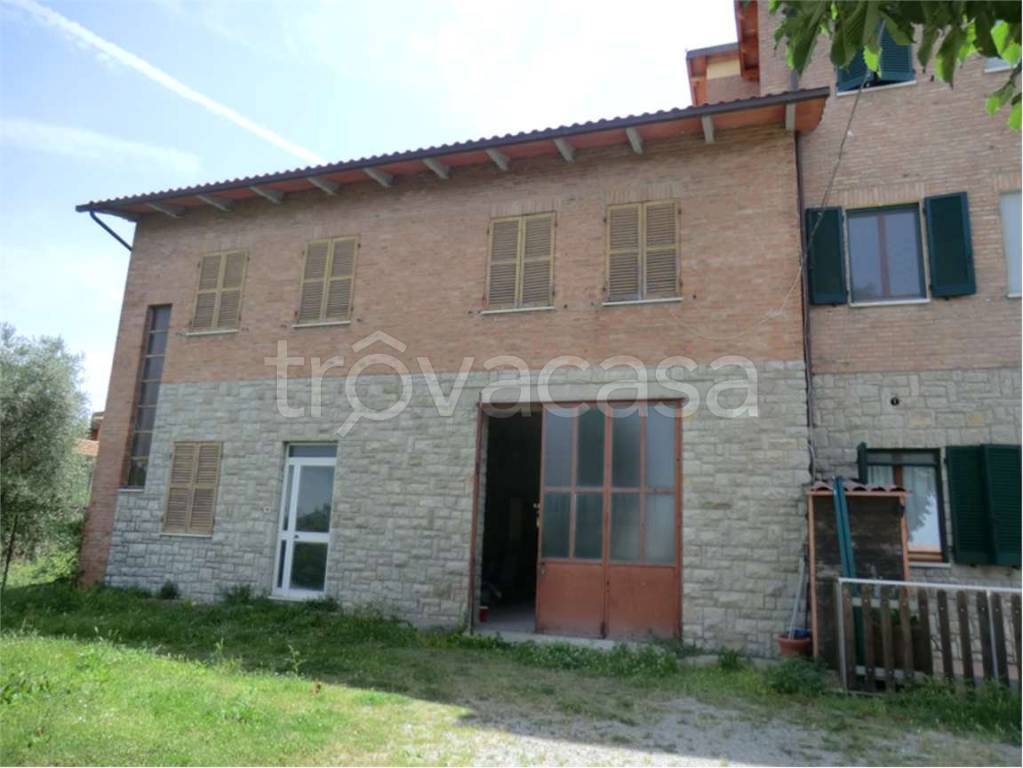 casa indipendente in vendita a Piegaro in zona Pietrafitta