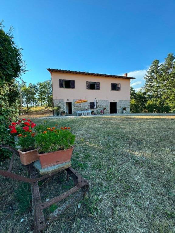 casa indipendente in vendita a Pietralunga