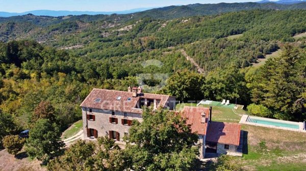 casa indipendente in vendita a Pietralunga