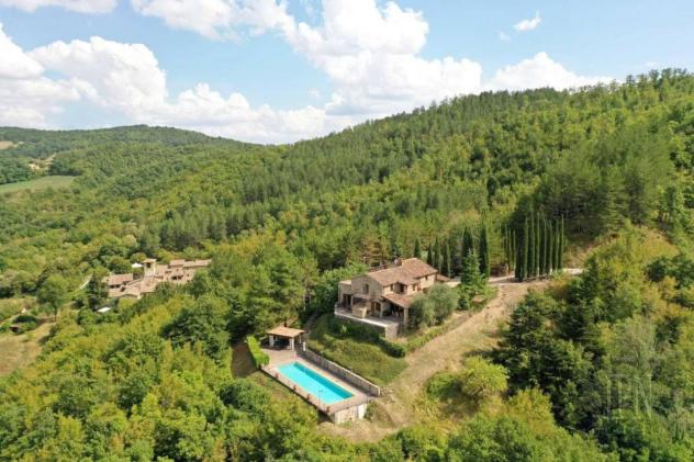 casa indipendente in vendita a Pietralunga