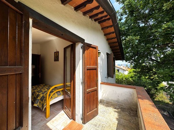 casa indipendente in vendita a Pietralunga