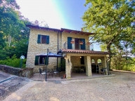casa indipendente in vendita a Pietralunga