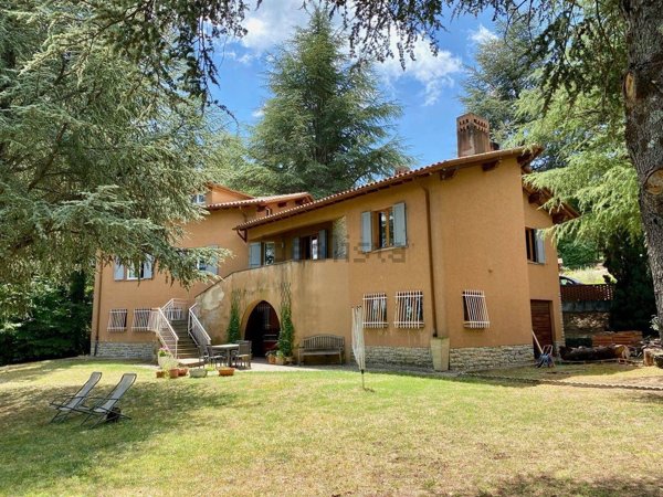 casa indipendente in vendita a Pietralunga