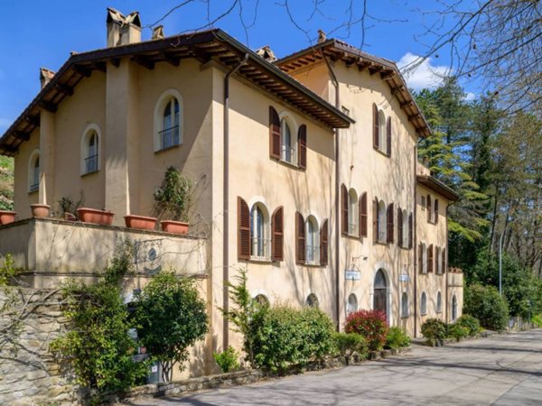casa indipendente in vendita a Pietralunga