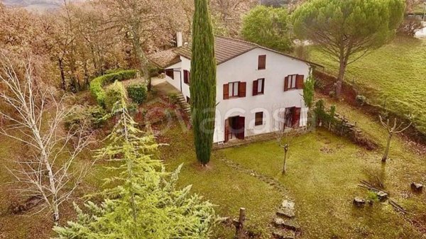 casa indipendente in vendita a Pietralunga