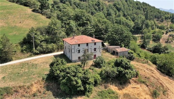 casa semindipendente in vendita a Pietralunga