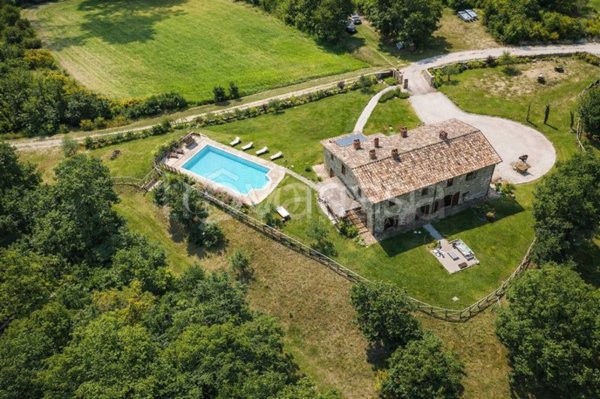 casa indipendente in vendita a Pietralunga