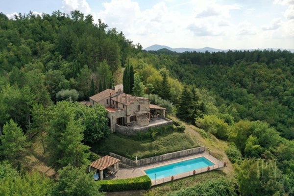 casa indipendente in vendita a Pietralunga