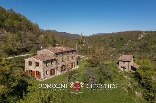 casa indipendente in vendita a Pietralunga in zona Pieve de' Saddi