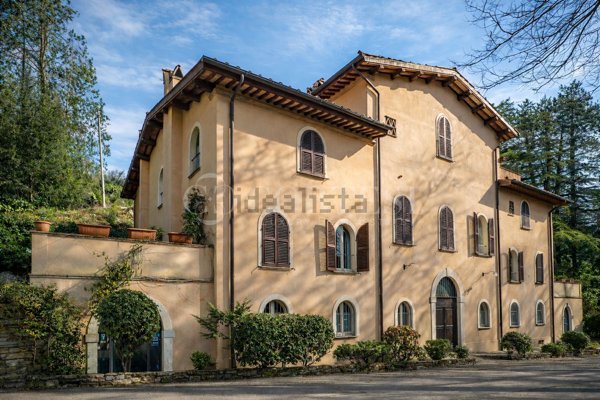 casa indipendente in vendita a Pietralunga in zona Pieve de' Saddi