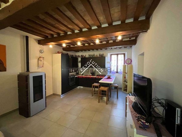 casa indipendente in vendita a Pietralunga