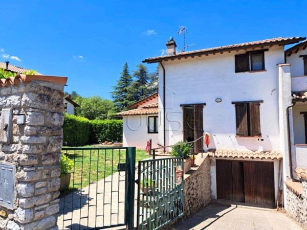 casa indipendente in vendita a Pietralunga
