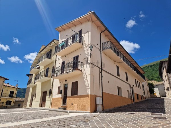 appartamento in vendita a Poggiodomo