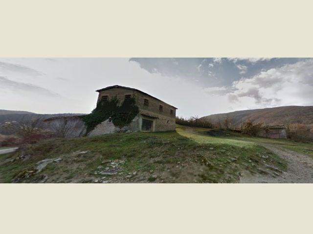 casa indipendente in vendita a Preci in zona Collazzoni
