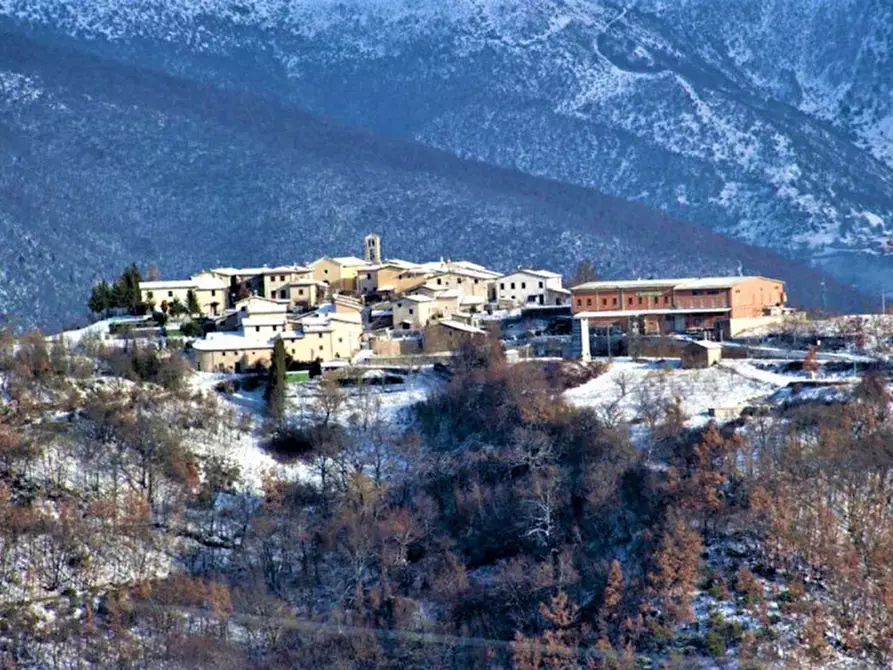 mansarda in vendita a Preci in zona Montaglioni