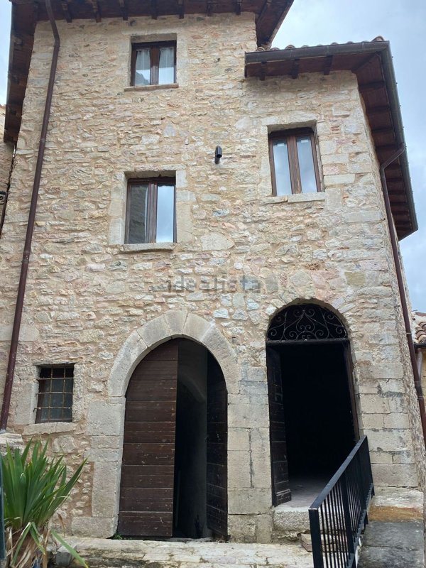 appartamento in vendita a Preci