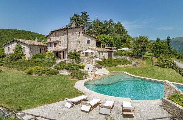 casa indipendente in vendita a Preci