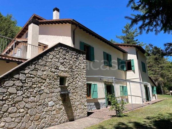 appartamento in vendita a Preci in zona Saccovescio