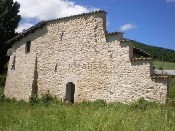 casa indipendente in vendita a Preci in zona Todiano