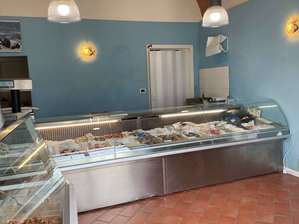 negozio in vendita a San Giustino