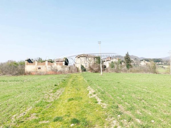 casa indipendente in vendita a San Giustino in zona Selci/Lama