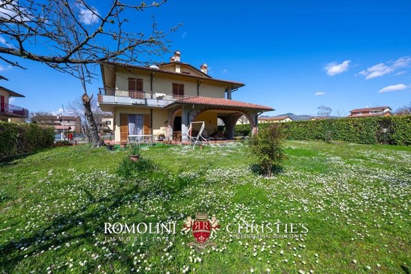casa indipendente in vendita a San Giustino in zona Selci/Lama