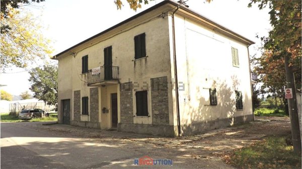 casa indipendente in vendita a San Giustino in zona Selci/Lama