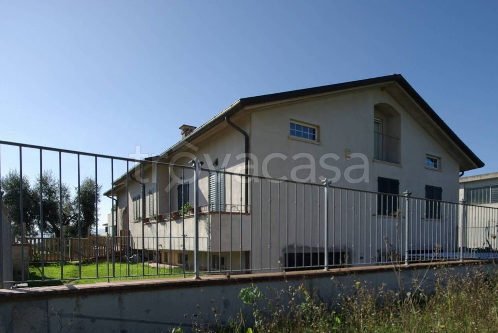 casa indipendente in vendita a San Giustino in zona Selci/Lama