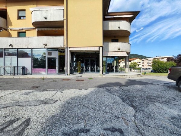 ufficio in vendita a San Giustino
