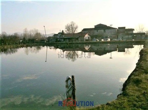 negozio in vendita a San Giustino