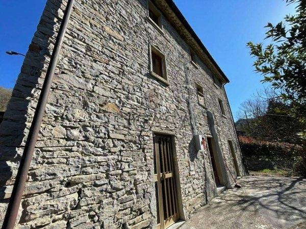 pentavano in vendita a San Giustino