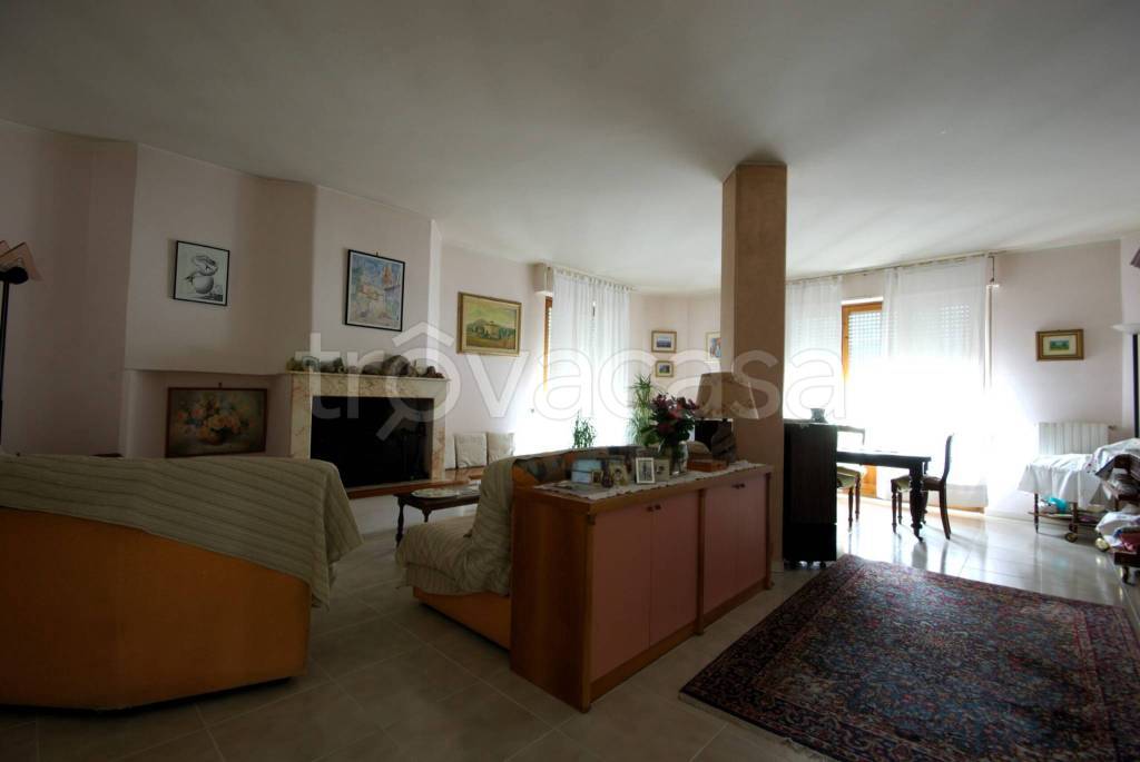 casa indipendente in vendita a San Giustino