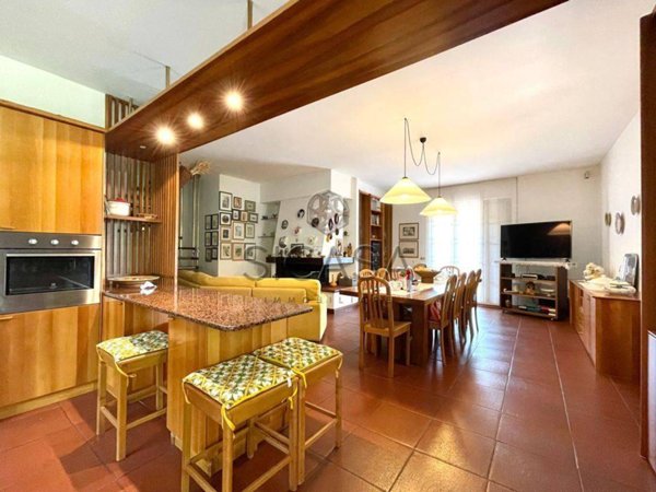 casa indipendente in vendita a San Giustino in zona Selci/Lama