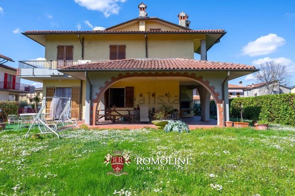 casa indipendente in vendita a San Giustino in zona Selci/Lama