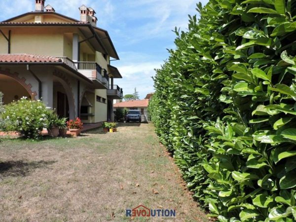 casa indipendente in vendita a San Giustino in zona Selci/Lama