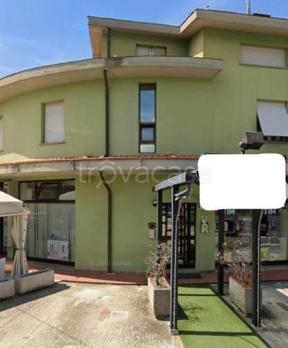 negozio in vendita a San Giustino in zona Selci/Lama