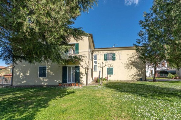 casa indipendente in vendita a San Giustino in zona Selci/Lama