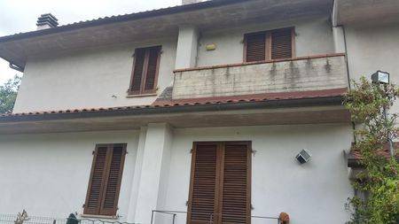 casa indipendente in vendita a San Giustino