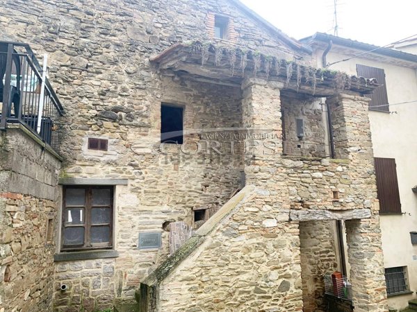 casa indipendente in vendita a San Giustino in zona Selci/Lama