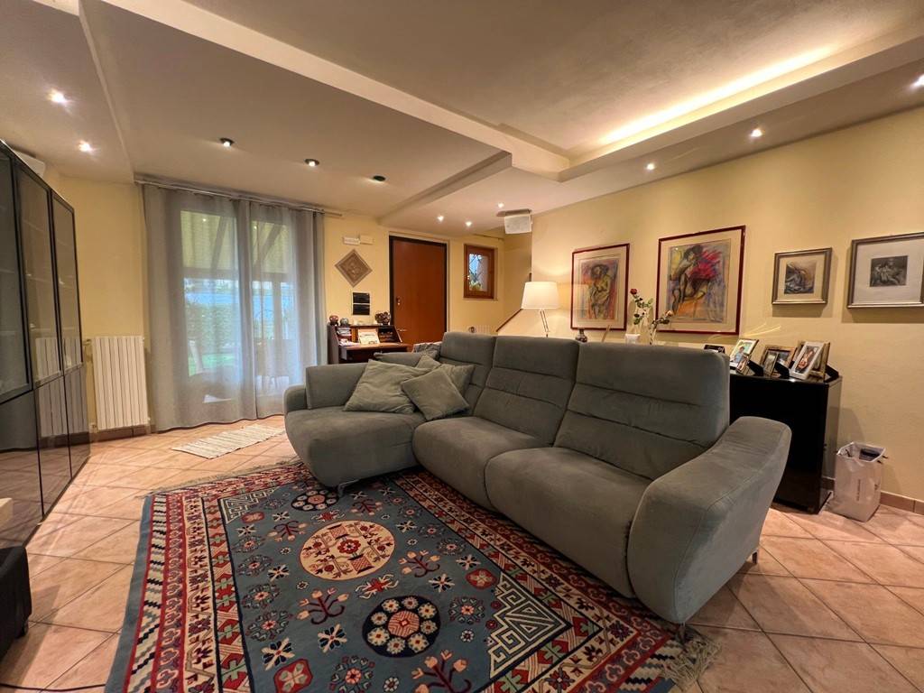 casa indipendente in vendita a San Giustino