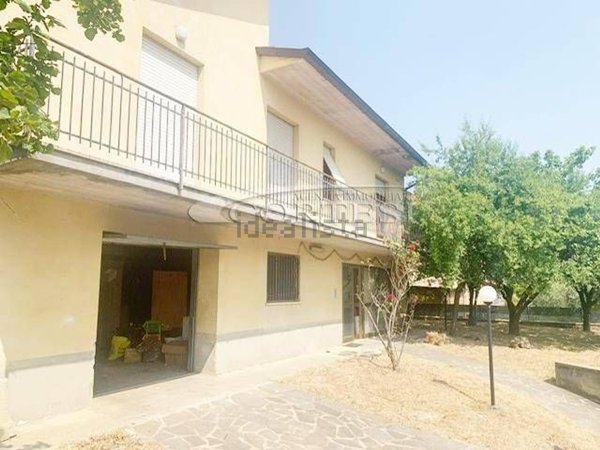 casa indipendente in vendita a San Giustino