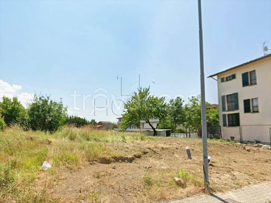 terreno edificabile in vendita a San Giustino
