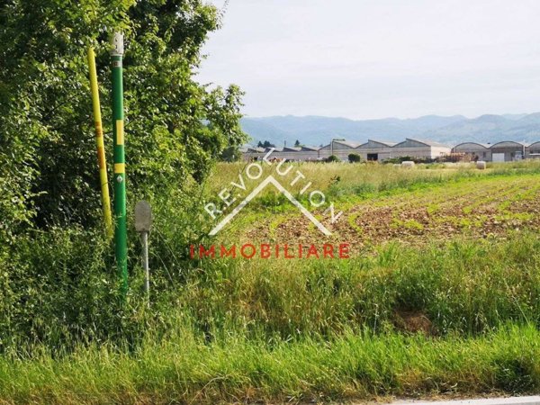 terreno in vendita a San Giustino in zona Selci/Lama