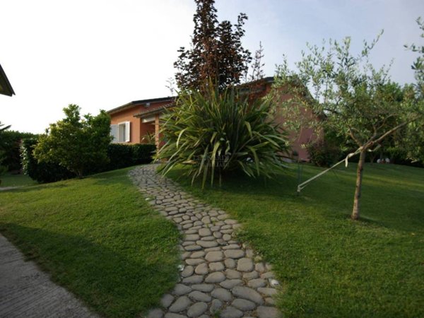 casa indipendente in vendita a San Giustino in zona Celalba