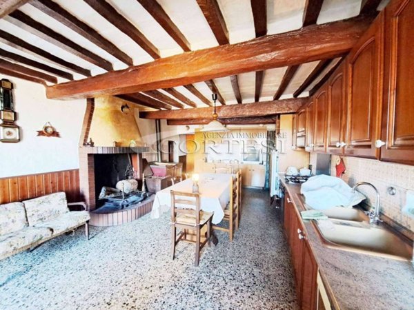 casa indipendente in vendita a San Giustino in zona Uselle/Renzetti
