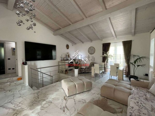 casa indipendente in vendita a San Giustino in zona Uselle/Renzetti