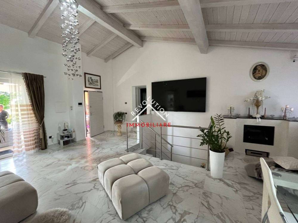 casa indipendente in vendita a San Giustino in zona Uselle/Renzetti