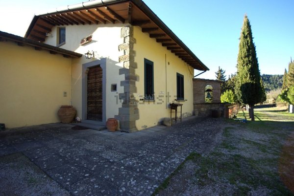 pentavano in vendita a San Giustino in zona Celalba