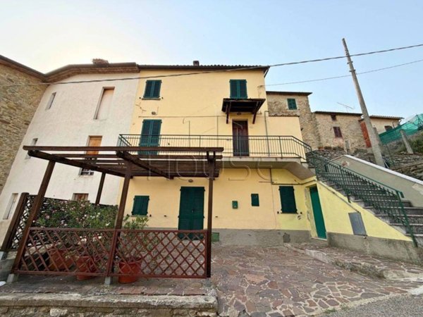 casa indipendente in vendita a San Giustino in zona Celalba